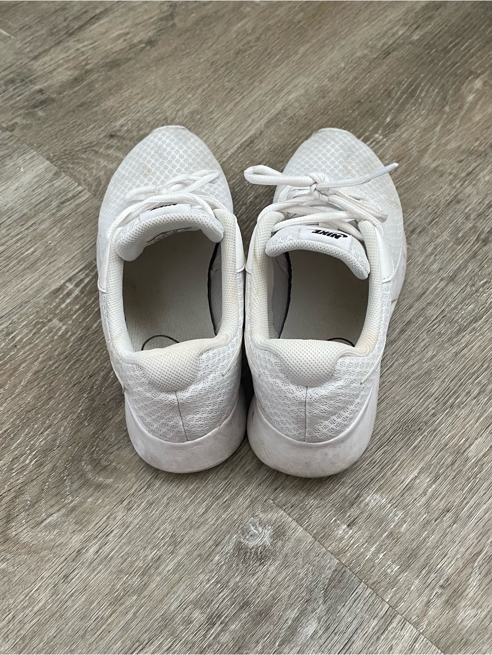 Nike Women’s Air Max 1 Ultra White Mesh Sneakers Size 7 Running Casual Shoes - Picture 5 of 9